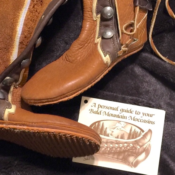 Bald Mountain Moccasins handmade one of a kind w Indian head nickel buttons - Picture 7 of 16